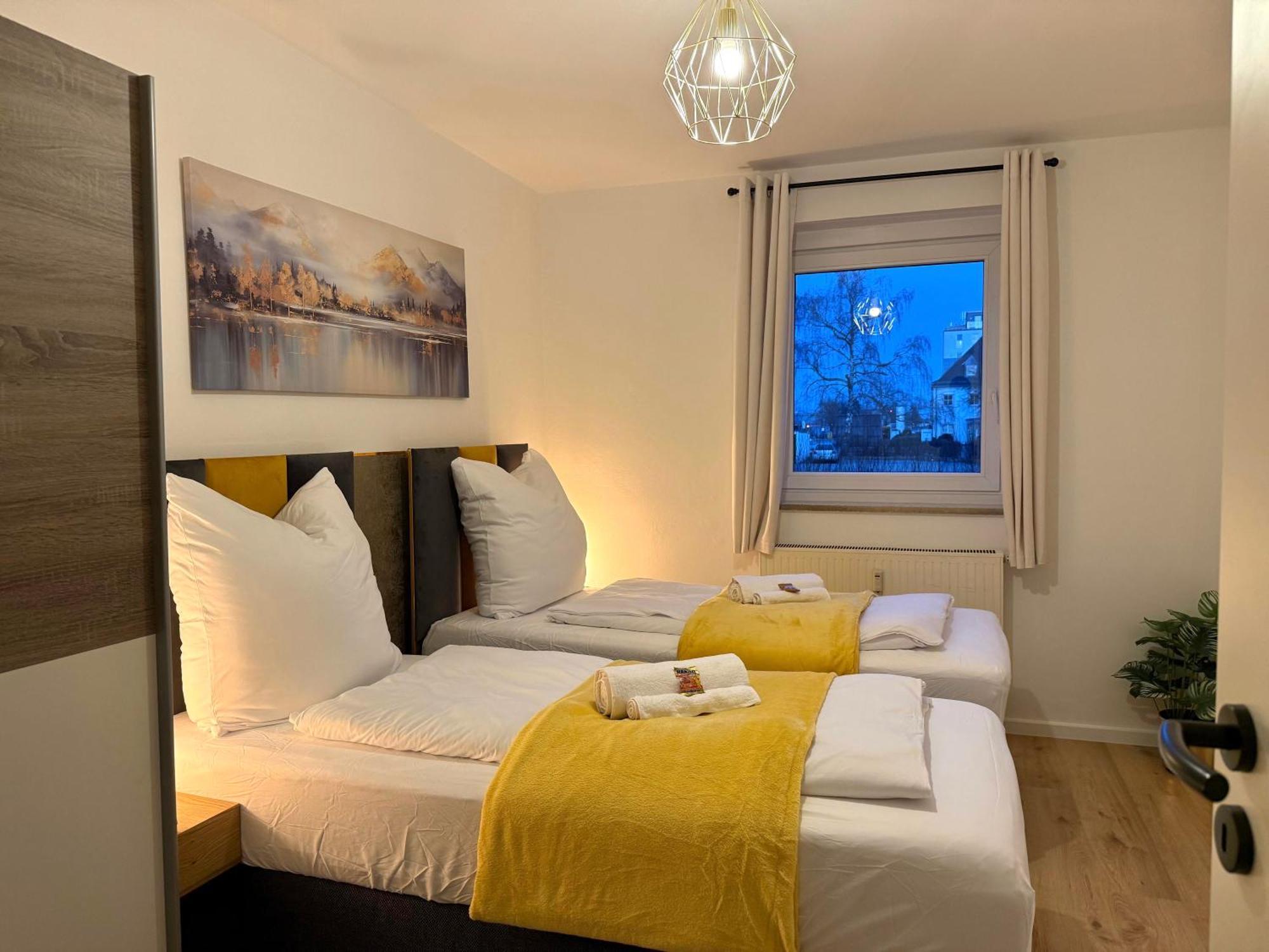 Yay - 65M2 Apartment Am Bahnhof - Smart Tv - Internet - Kaffee - Waschmaschine - Trockner Muehldorf am Inn Ngoại thất bức ảnh