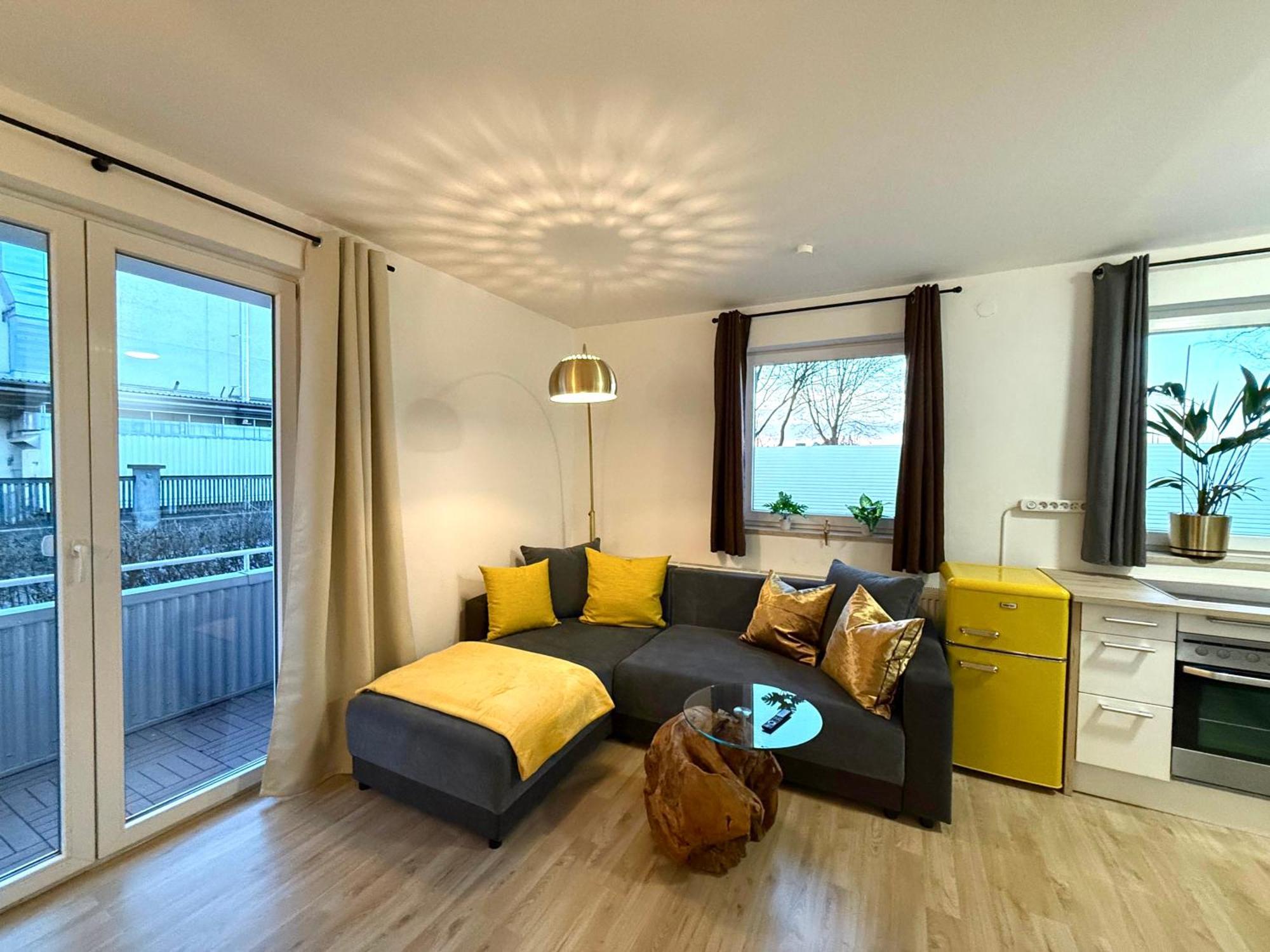 Yay - 65M2 Apartment Am Bahnhof - Smart Tv - Internet - Kaffee - Waschmaschine - Trockner Muehldorf am Inn Ngoại thất bức ảnh