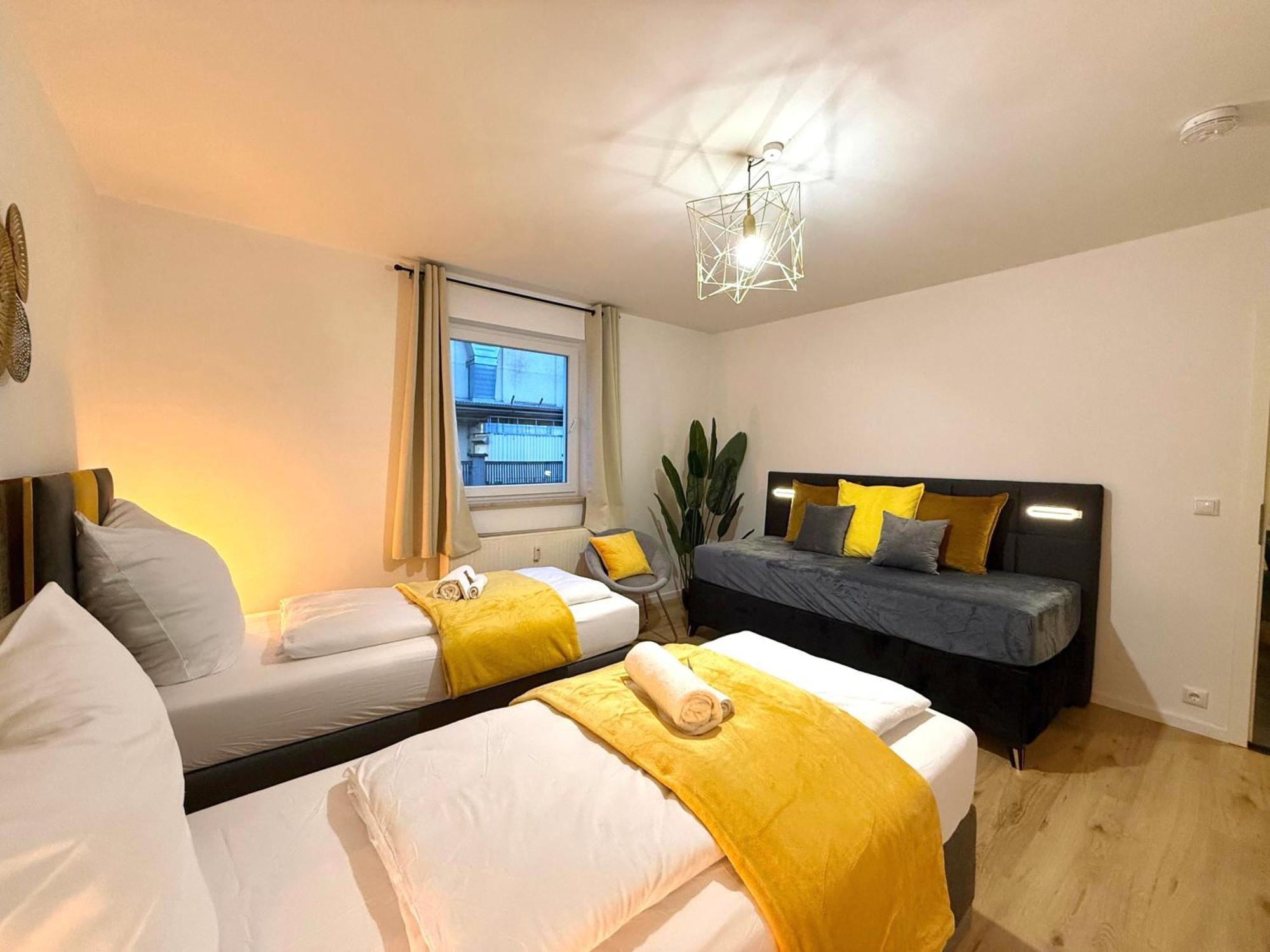 Yay - 65M2 Apartment Am Bahnhof - Smart Tv - Internet - Kaffee - Waschmaschine - Trockner Muehldorf am Inn Ngoại thất bức ảnh
