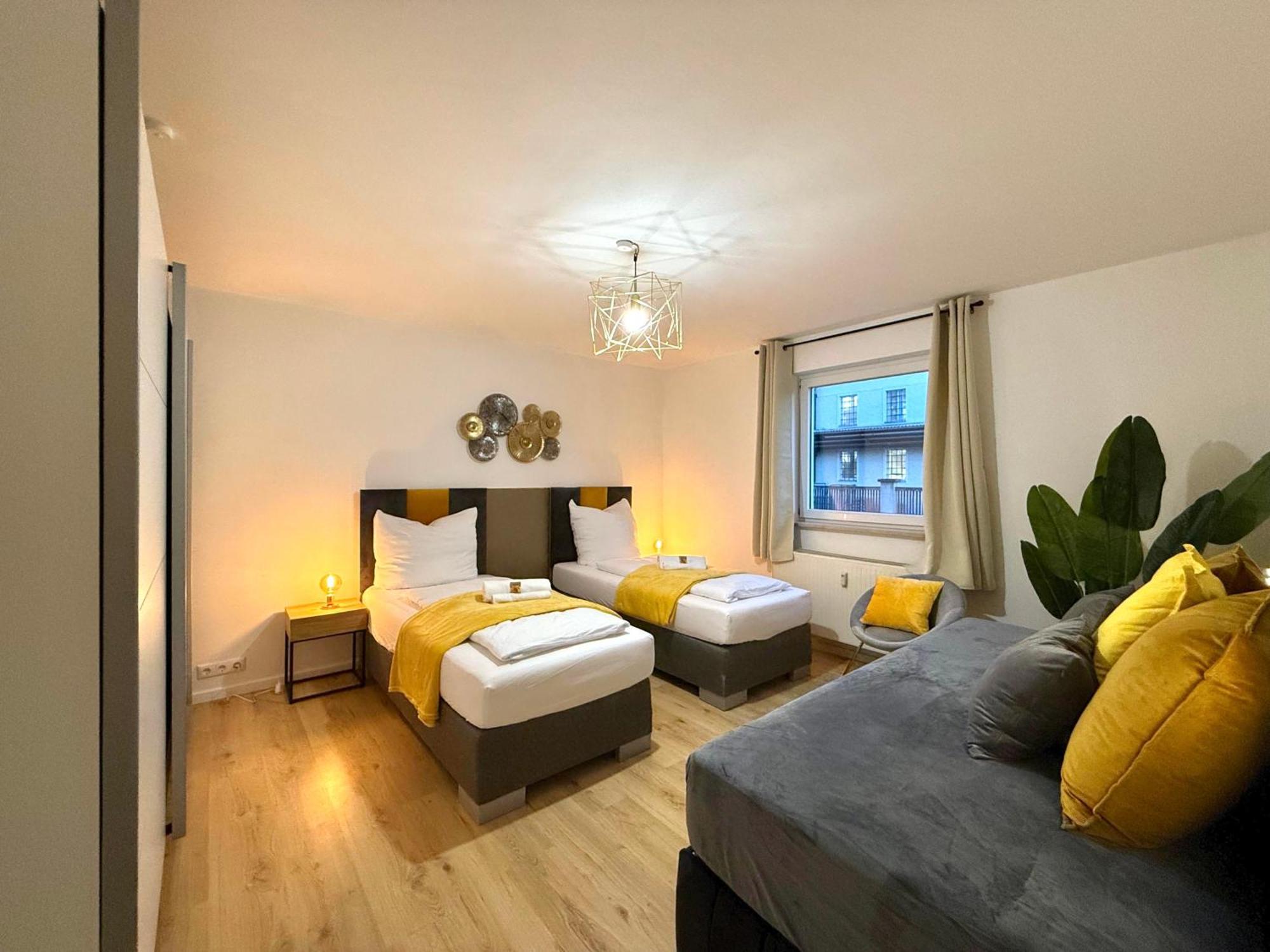Yay - 65M2 Apartment Am Bahnhof - Smart Tv - Internet - Kaffee - Waschmaschine - Trockner Muehldorf am Inn Ngoại thất bức ảnh