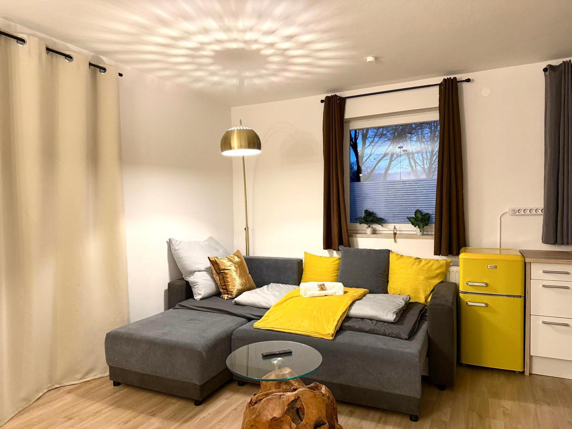 Yay - 65M2 Apartment Am Bahnhof - Smart Tv - Internet - Kaffee - Waschmaschine - Trockner Muehldorf am Inn Ngoại thất bức ảnh