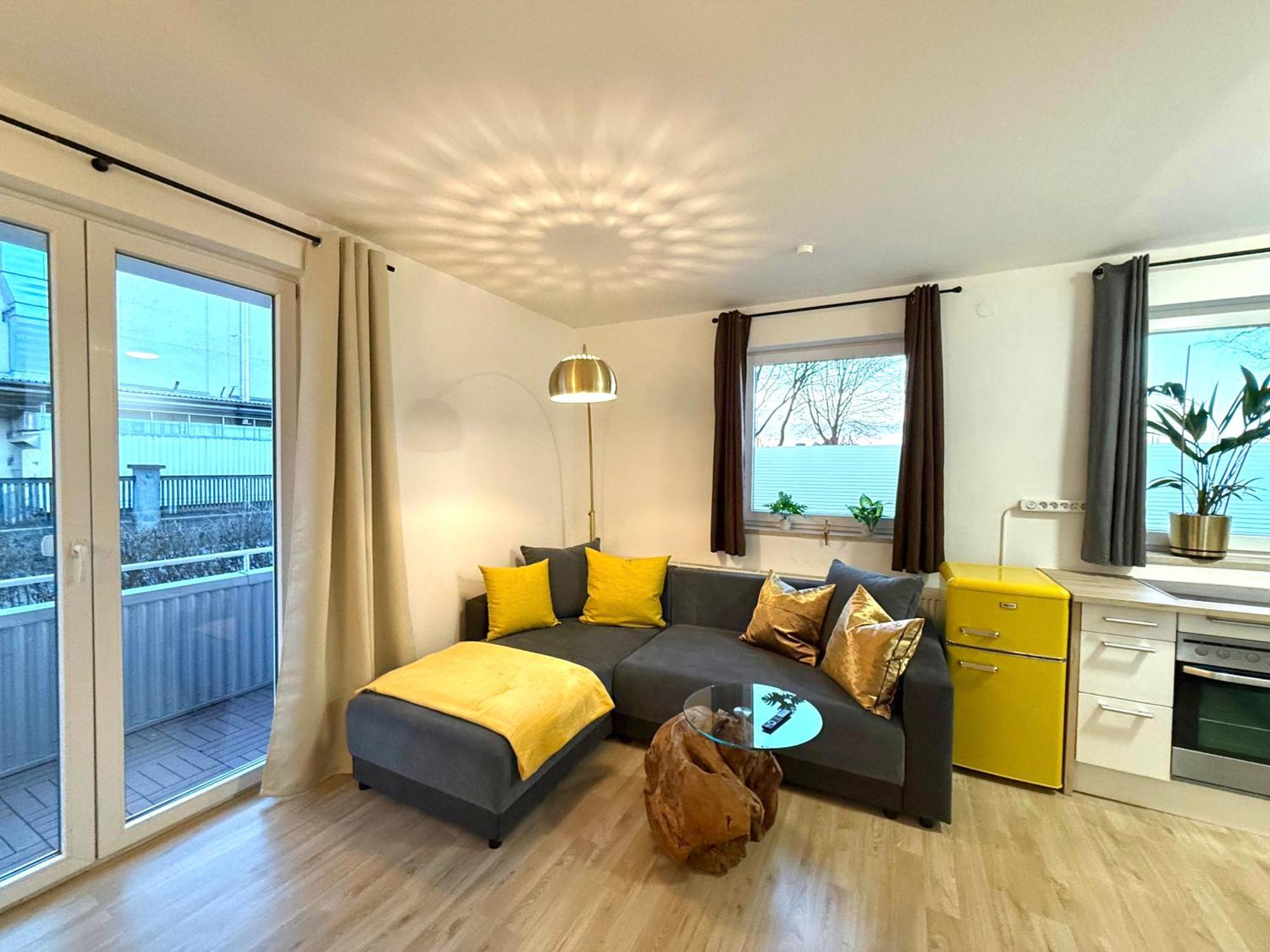 Yay - 65M2 Apartment Am Bahnhof - Smart Tv - Internet - Kaffee - Waschmaschine - Trockner Muehldorf am Inn Ngoại thất bức ảnh